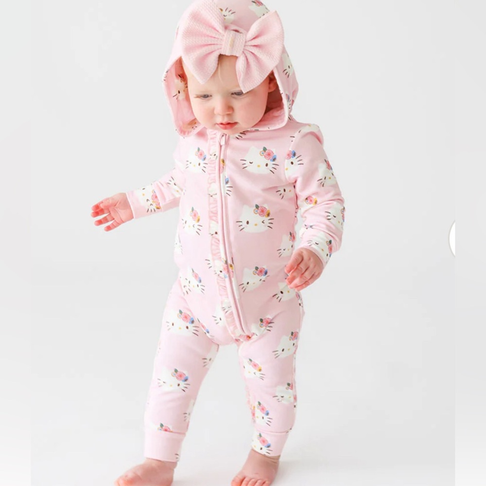 - Posh Peanut Hello Kitty Hooded Terry Romper-12-18M
